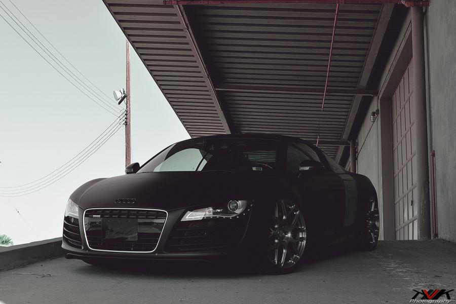  Audi R8 on HRE Wheels (P40SC) 2014 года  (фото 15 из 20)